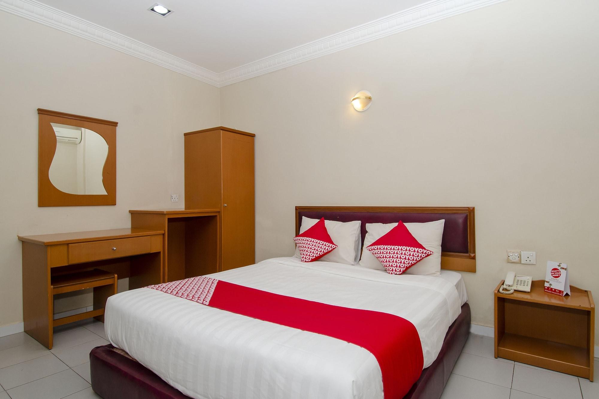 Halim Hotel Tanjung Pinang Exterior foto